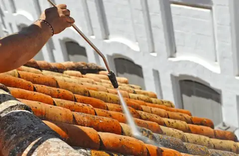 Nettoyage de toitures - Saint-Just-en-Chevalet